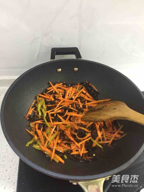 鱼香鸡丝的做法