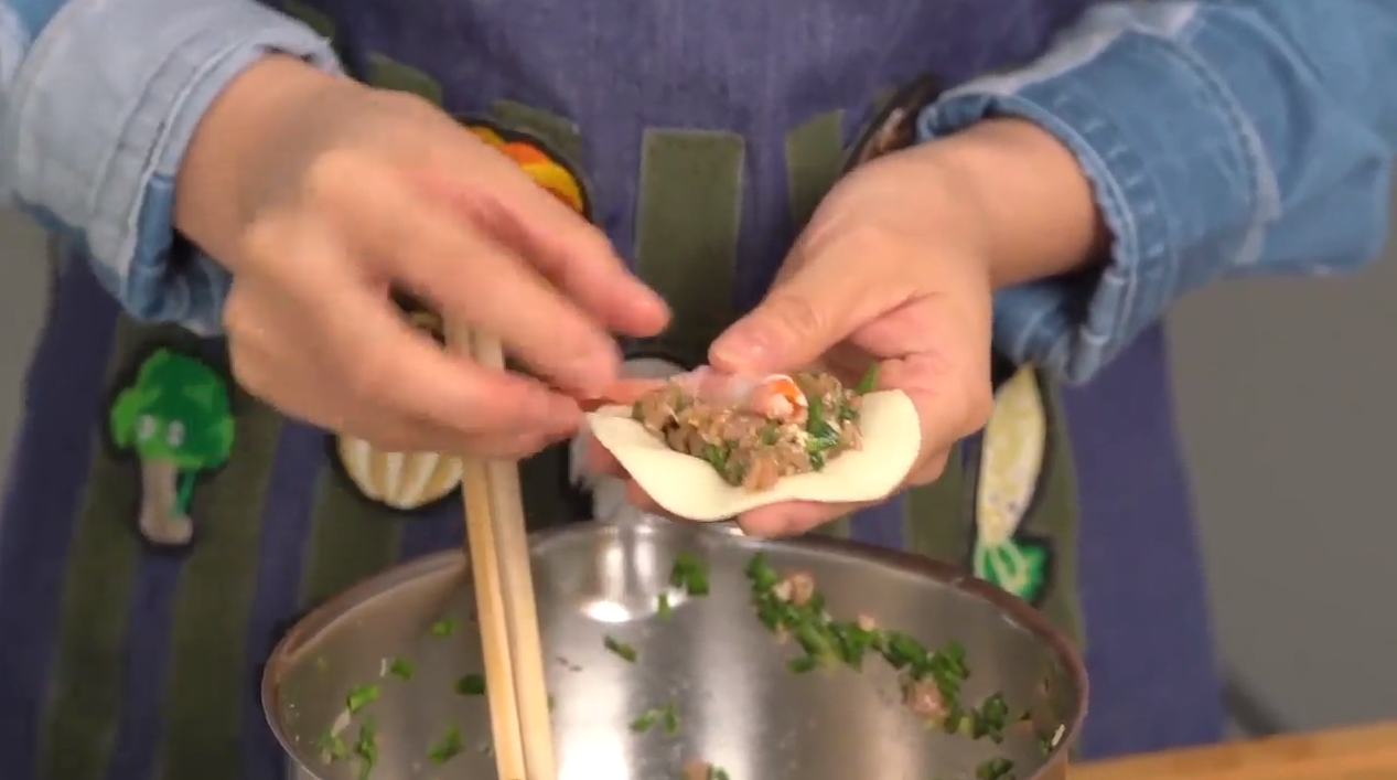蛋香加拿大北极虾煎饺怎么做