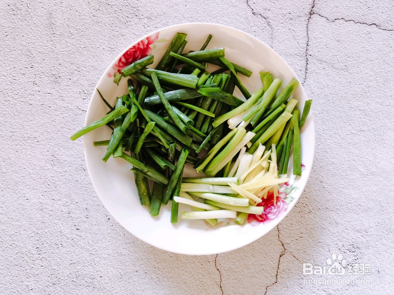 香葱炒河虾的做法