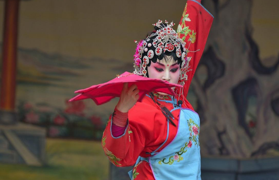 秦腔歌曲里面有两句唱的是，人生一世莫错过，纵然一死怕什么。歌曲名字是什么