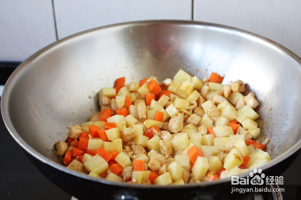 咖喱土豆鸡丁饭的家常做法