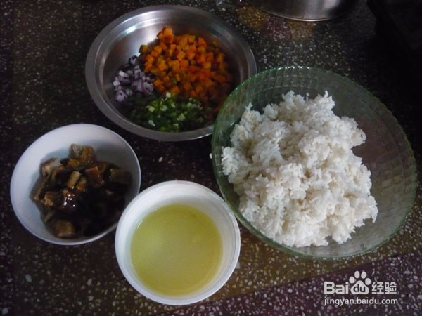 鳗鱼炒饭的教程