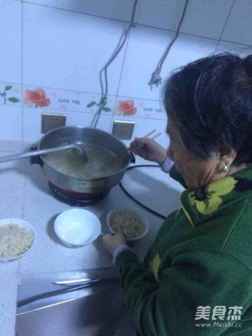 排骨汤面条的做法 百度经验