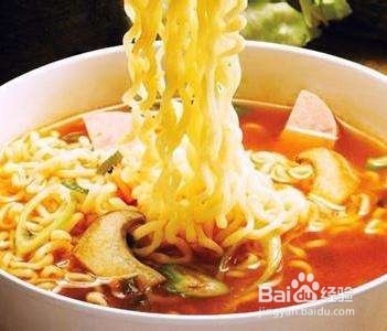 泡方便面的方法?