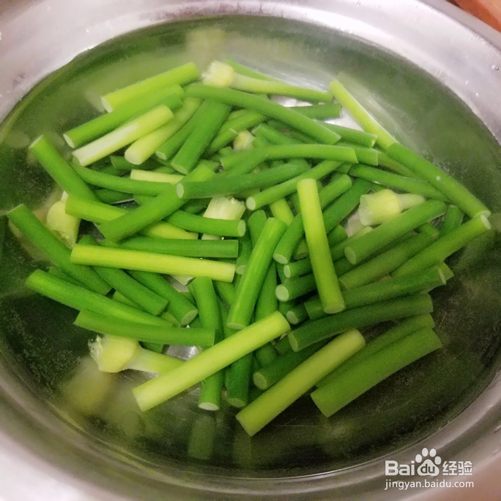 蒜苔炒肉的家常做法---怎么做