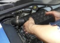 荣威rx3空气滤芯怎么更换