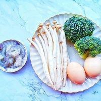 如何做出西兰花虾仁菌菇汤