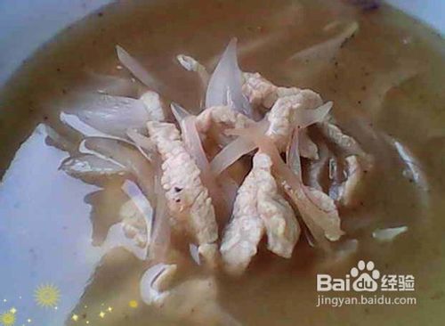 洋葱滑肉汤的做法