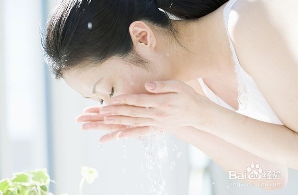 油性皮肤夏天改怎么护理