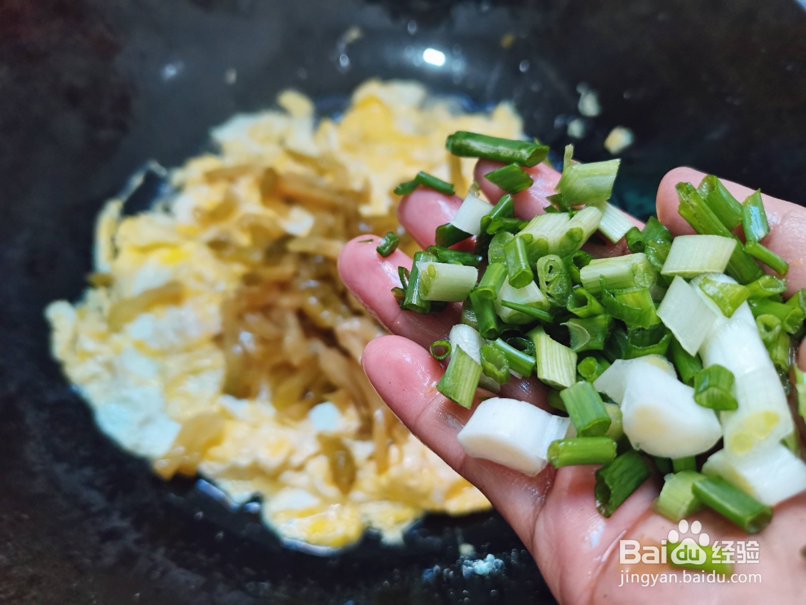榨菜炒鸡蛋的做法