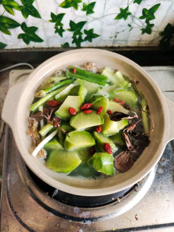 益气排骨萝卜汤