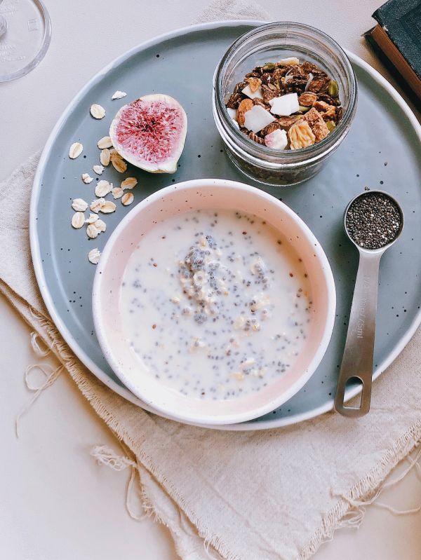 奇亚籽隔夜燕麦