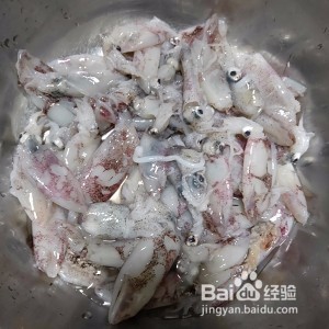 不一样做法的白灼鱿鱼仔