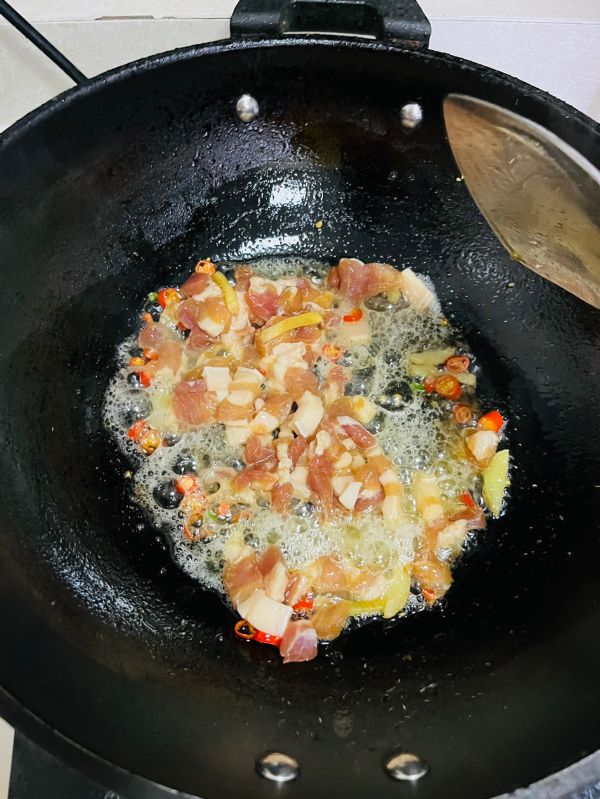 酸辣藕丁五花肉