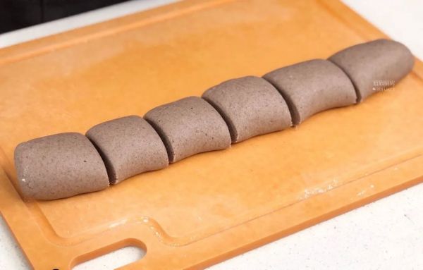 黑芝麻杂粮馒头