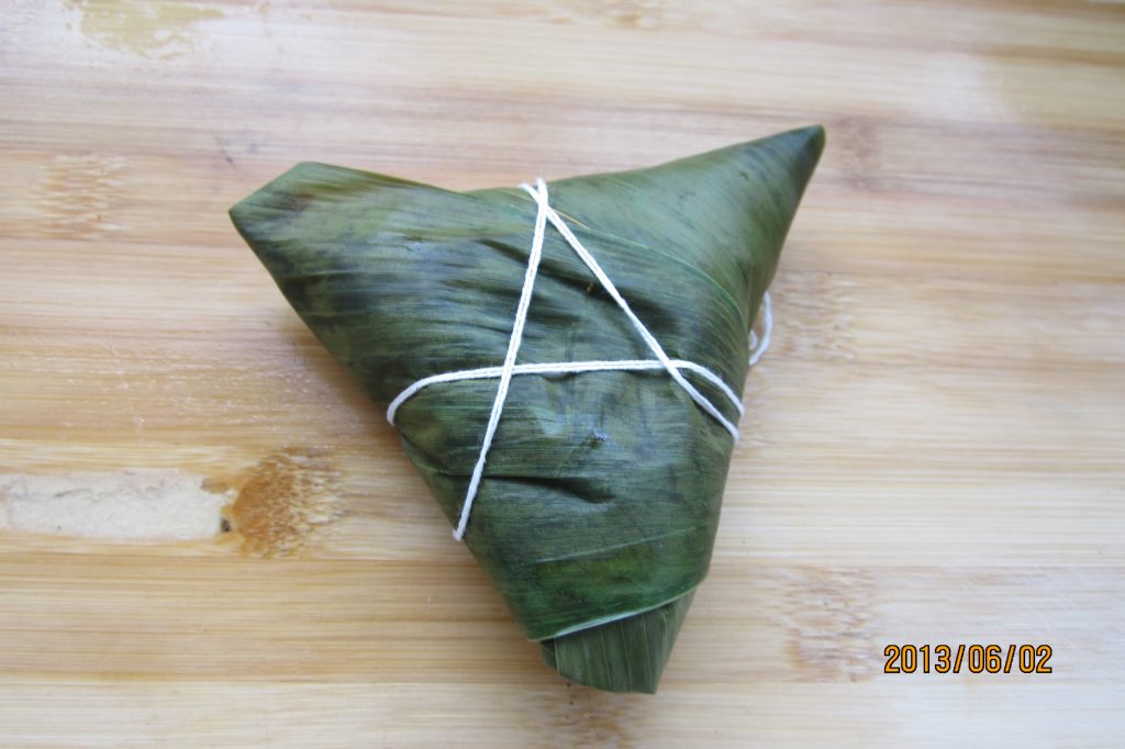 蜜枣三角粽子制作，给你甜蜜端午！