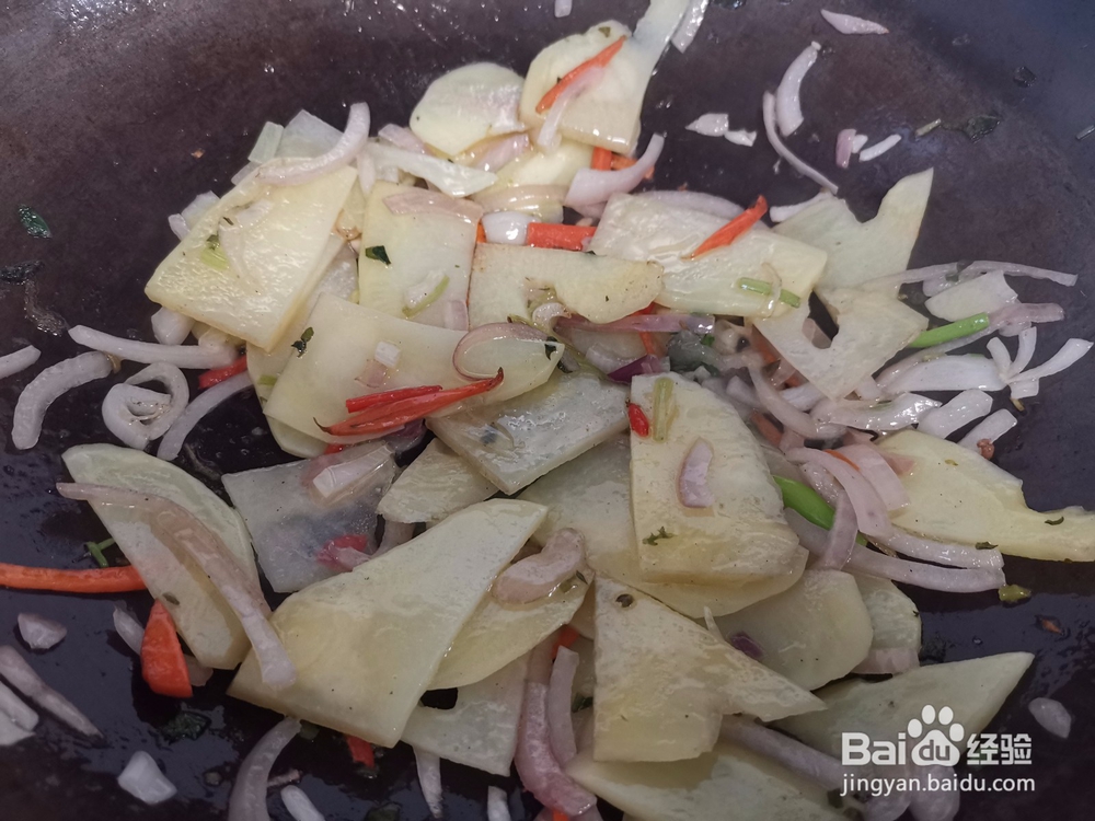 洋葱丝炒土豆片