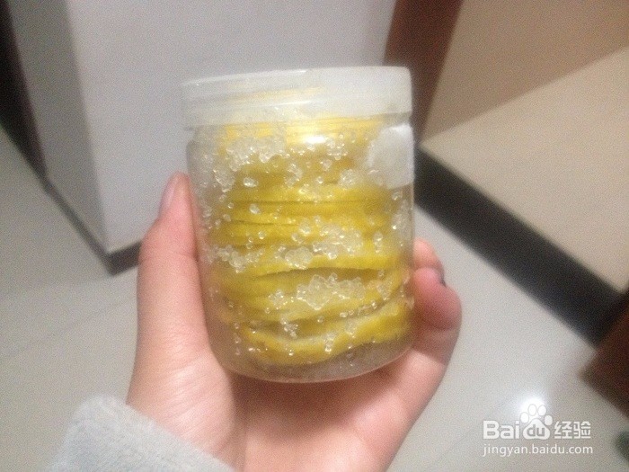 如何制作腌柠檬片