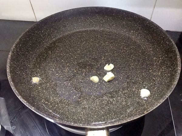 豆瓣酱海鲜炒面