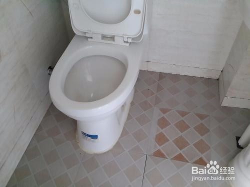 如何清理堵了的马桶