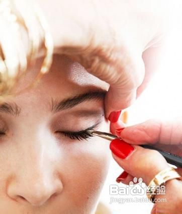 日常怎么画烟熏眼妆