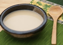 须发早白补肝肾 黑芝麻椹糊