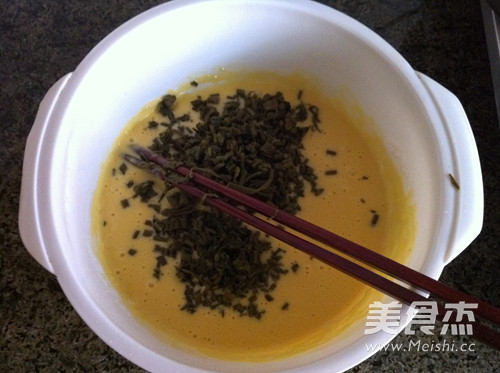 香椿芽鸡蛋饼