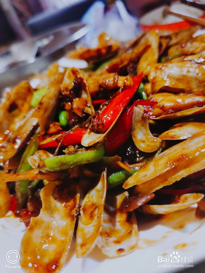 好吃不腻的秘制麻辣酱爆蛏子