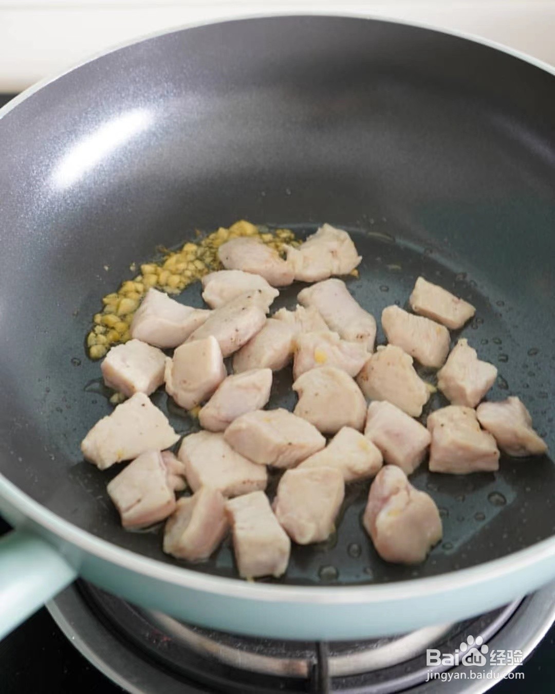 家常版蔬菜鸡丁什锦炒面的做法