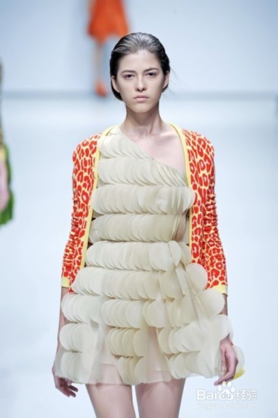 小个子大屁股的女生如何穿的美美的？