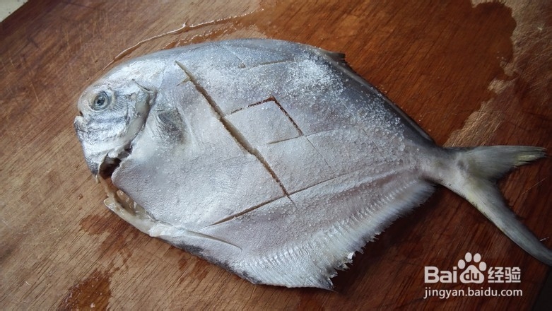 怎么做出美味爽口的清蒸鲳鱼