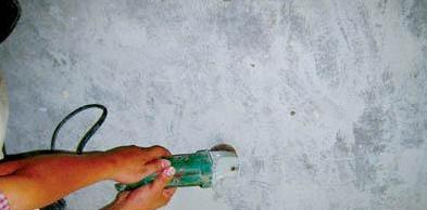 怎样在天花板上做防水