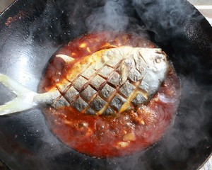 河南特色-干烧红丽大金鲳怎么做