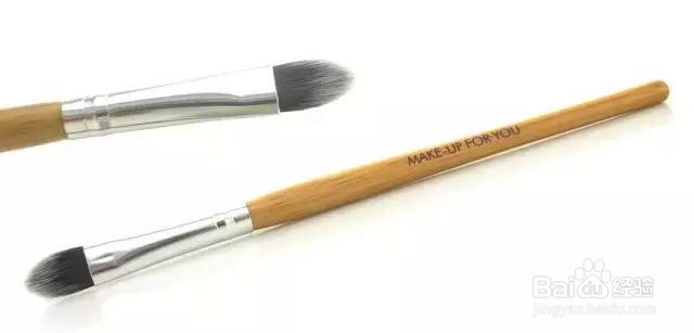 女人怎样正确用遮瑕来弥补底子