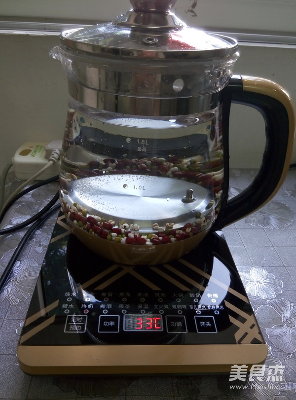 红绿豆薏仁水