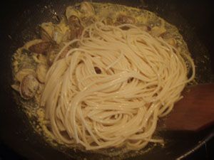 香叶咖哩花蛤意面