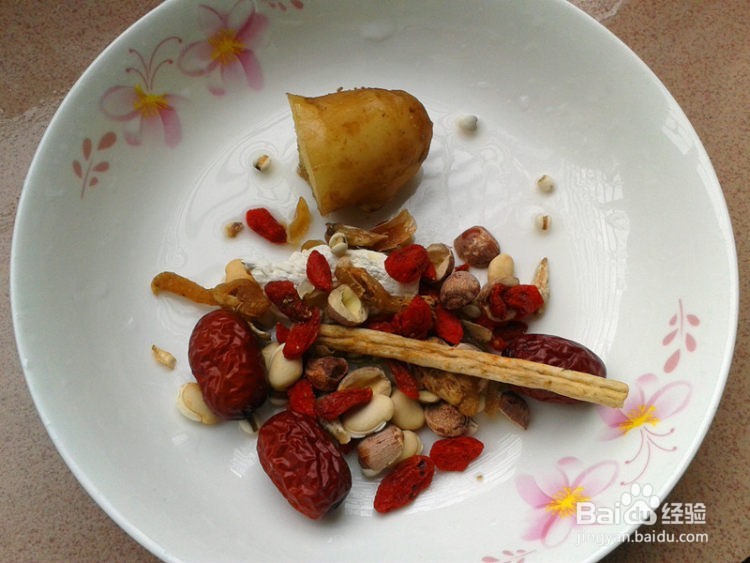 最好吃的山药排骨汤的做法