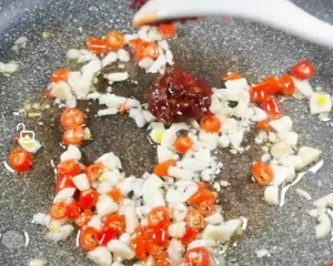 食补养生少油版红烧茄子的做法