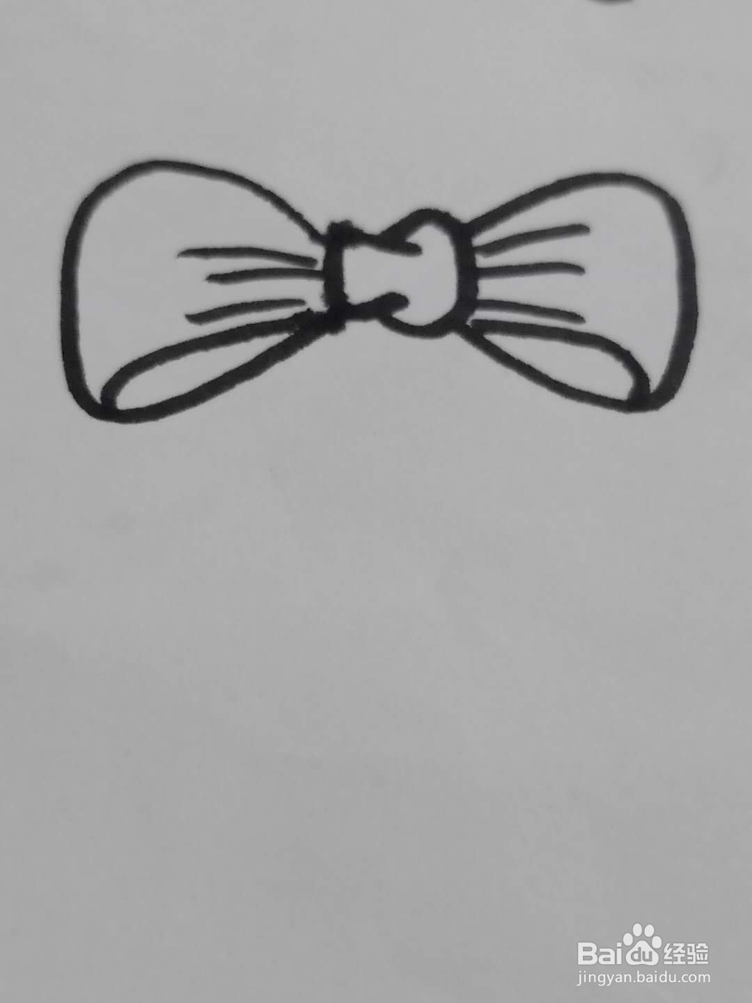 怎样画漂亮的蝴蝶结？