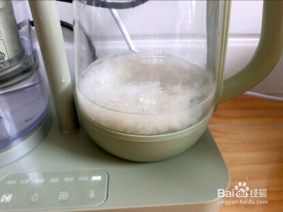 养颜的木瓜牛奶金燕耳怎么做？