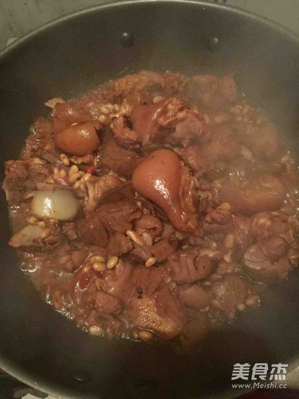 红烧猪蹄的做法
