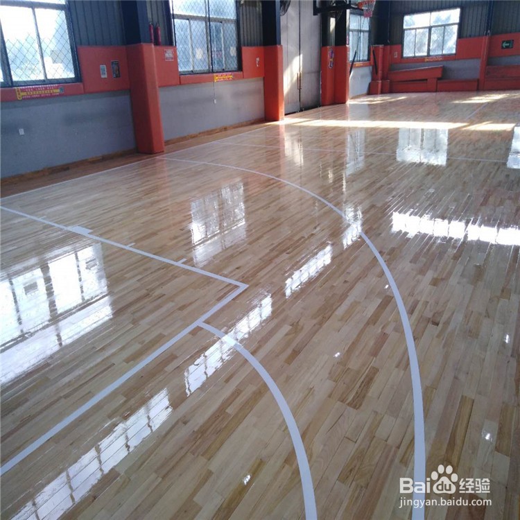 体育馆为什么用实木运动地板
