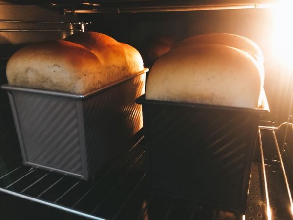 英式奶茶炼乳吐司