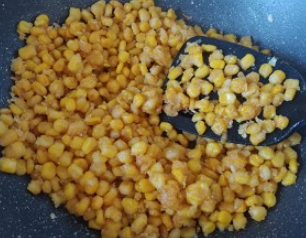 蛋黄玉米粒的做法