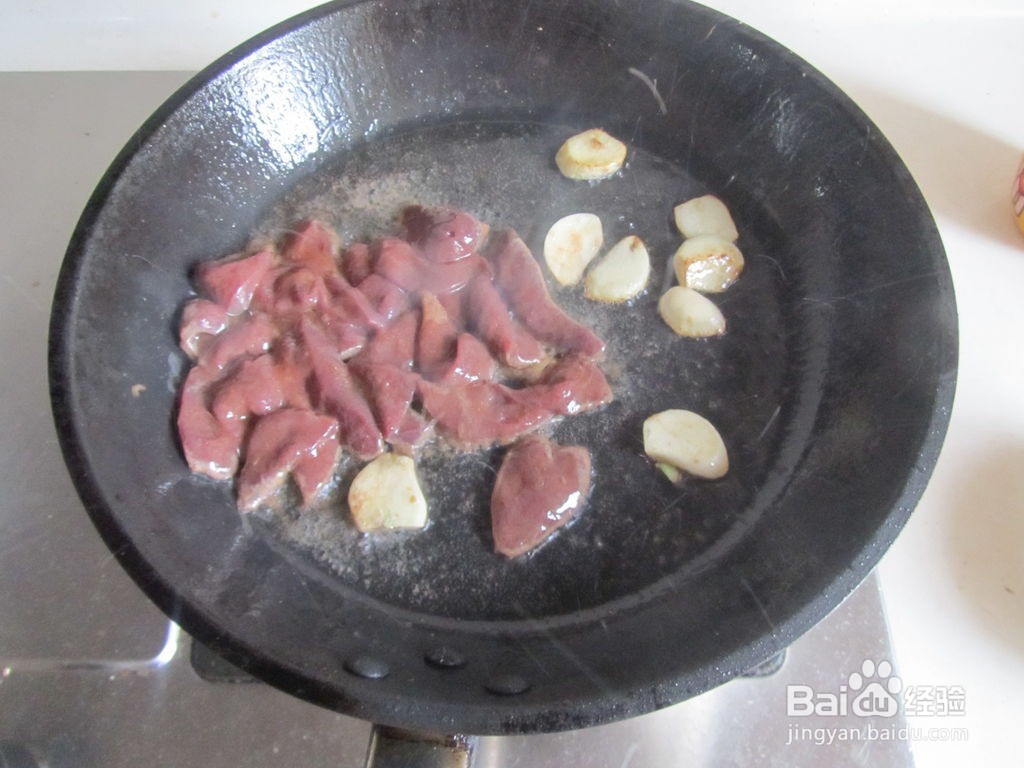 猪肝炒菠菜的做法