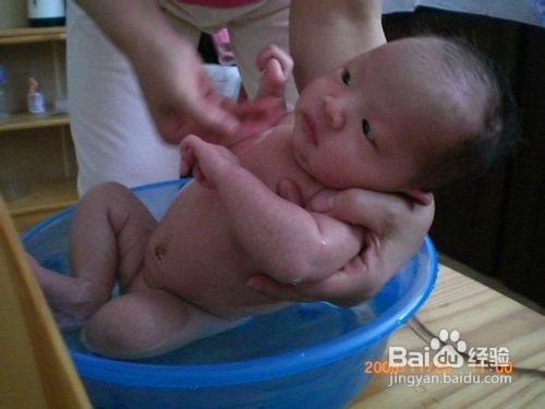 妈妈分享孩子洗澡经