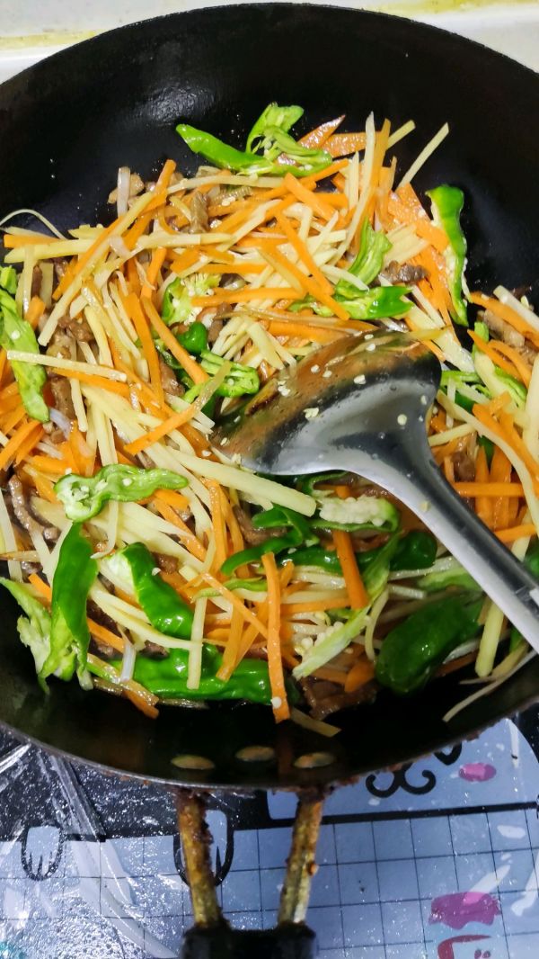 肉丝酸辣土豆丝