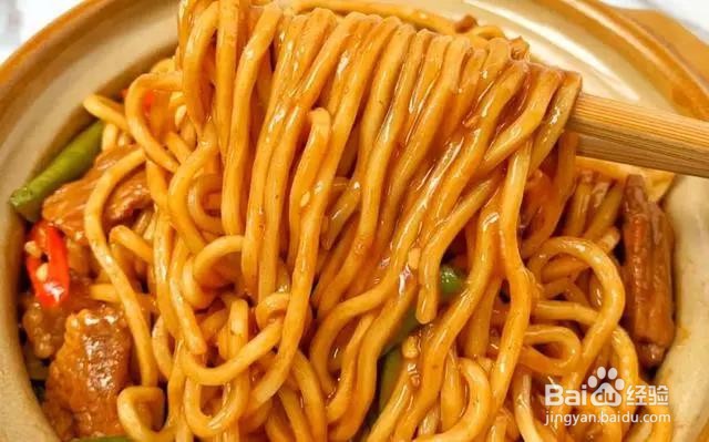 豆角焖面这样做才好吃,出锅之前加了它更香!