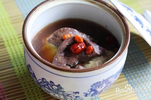 如何做野生山茶油枸杞炖猪心这道菜