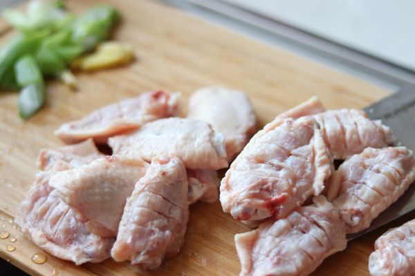 冬笋鸡翅刀削面